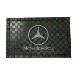 Коврик  на панель противоскользящий Mercedes Benz   