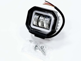 C2R Светодиодная  фара дальний свет квадрат 3 диода + дхо 20W 12-32V 1800Lm 1шт гарантия 1мес G0030T