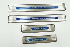 Накладки на внутр пороги Geely Coolray Джили Кулрей 2019-2024г широкие алюминий 4шт