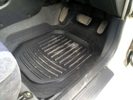 Carved I  коврик резиновый универ передний   