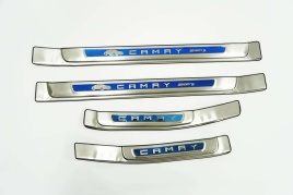 Накладки на внутр пороги Toyota Camry V70 2017-2022г широкие алюминий 4шт