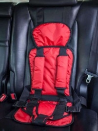 Масяня Автокресло бескаркасное универсальное 1,2,3 группа от 1-12 лет вес 9-36 кг красный