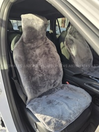 Накидки  короткий ворс мутон 145х55см серый на силикон.основе 2шт