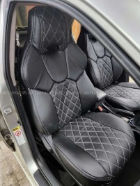 Динас  чехлы универсальные LAMBO экокожа Ромбы черный черный комплект   