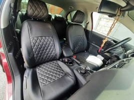 Авточехлы  Volkswagen Jetta Джетта 2010-2019г 6 поколение экокожа черная красная нить ромб   