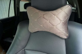 Maximal Подушка косточка под шею велюр коричневый с бежевой ниткой 26х19см 1шт   