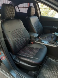 Авточехлы  Mazda 3 Мазда 3 2003-2009г экокожа черная красная нить ромб   