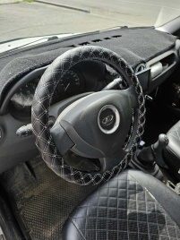 C2R  оплетка руля кожа черная двойной ромб белая нитка размер 37-39см М С504A