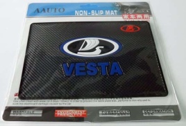 Коврик  на панель противоскользящий Vesta
