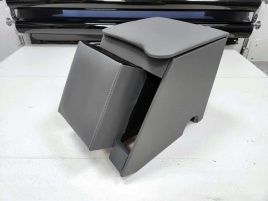 Подлокотник  УАЗ Hunter Хантер Вика-1 экокожа   