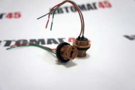 Разъем  T20 W21/5W 7443 2 контакта  пластиковый поворотный с проводами   