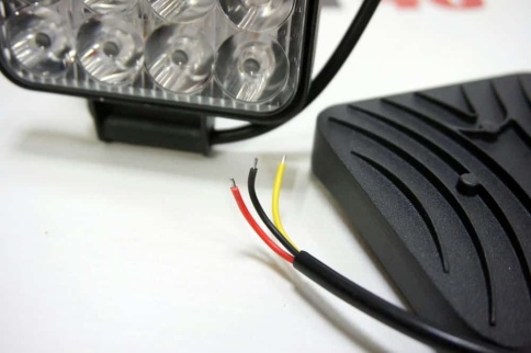 C2R Светодиодная фара мини рабочий свет 16 диодов 48Вт 12В квадрат 1шт гарантия 1 месяц G0001-MINIBS фото 9