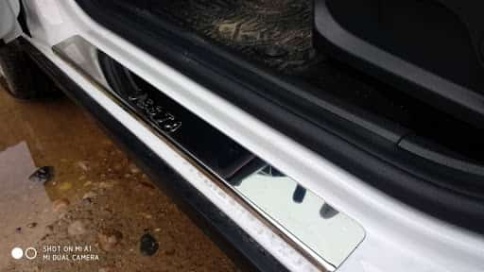 LIDER  Накладки на пороги  Лада Vesta Веста ВАЗ 2180 седан 4 шт нержавейка    фото 5