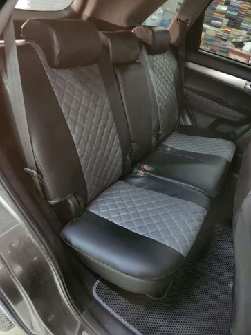 Авточехлы  Kia Sorento Киа Соренто 2009-2021г кузов XM 2-е поколение экокожа черный сер ромб Ижевск фото 3