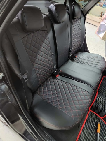 Авточехлы  Лада Granta Гранта до 08.2018г 1/1 2/3 экокожа черная с красной ниткой ромб    фото 4