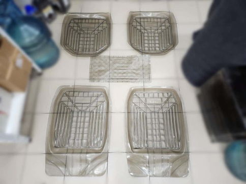 Новая Заря коврики в салон силиконовые универсальные 3D комплект 5шт фото 1