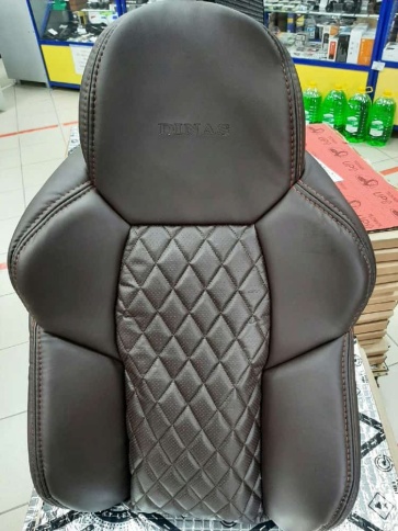 Драйв  чехлы универсальные экокожа Ромбы шоколад шоколад комплект    фото 1