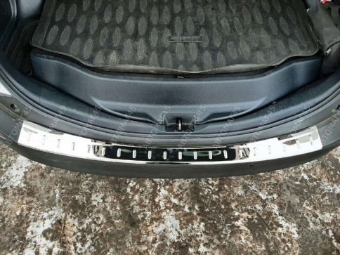 Накладка  на задний бампер Toyota RAV4 XA40 2013-2015г до рестайлинг нержавейка хром 1шт   фото 3