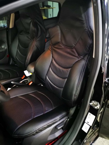 Динас  чехлы универсальные экокожа черный черный комплект    фото 15