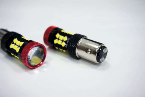 C2R  лампа светодиодная P21/5W T25/5 30 SMD c цоколем 5000K 380Lm двухконтактная белая 2шт АКЦИЯ фото 4