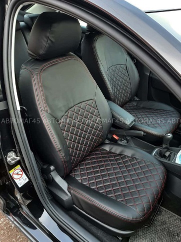 Авточехлы  Skoda Rapid Шкода Рапид 2012-2023г 1/1 экокожа черная красная нить ромб    фото 1