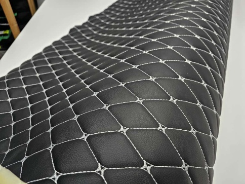 Экокожа на поролоне 5мм узор бабочка черная белая нитка 1м х 1,4м    фото 5