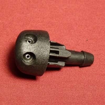 F161 Форсунка стеклоомывателя лобового стекла Renault Dacia фото 1