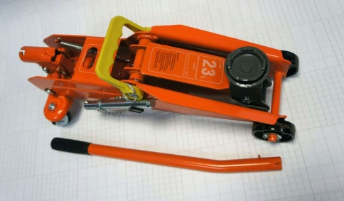 Airline  домкрат 2,3т гидравлический подкатной с фиксатором кейс высота 140-350мм    фото 3