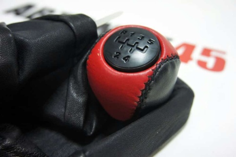 Azard  Ручка КПП с чехлом Лада Kalina Калина экокожа черно-красная    фото 2