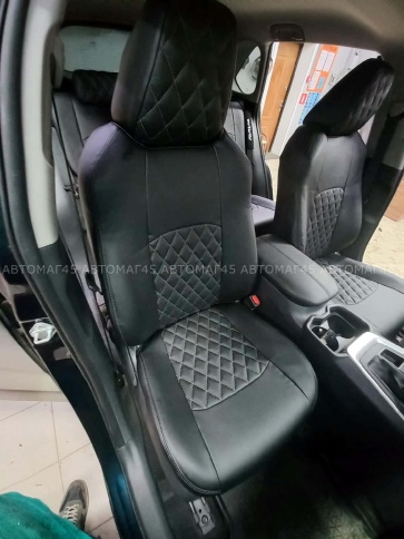 Авточехлы  Toyota RAV4 Тойота Рав4 2018-2025г XA50 экокожа черная серая нить ромб    фото 3