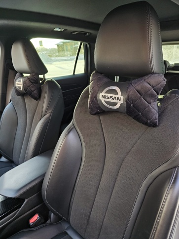 Подушка  под шею с лого Nissan 2шт фото 4