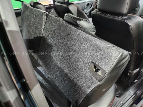 Авточехлы  Нива Шевроле Niva 2014-2020г Нива Travel с 2020г экокожа черная с красной ниткой ромб фото 14