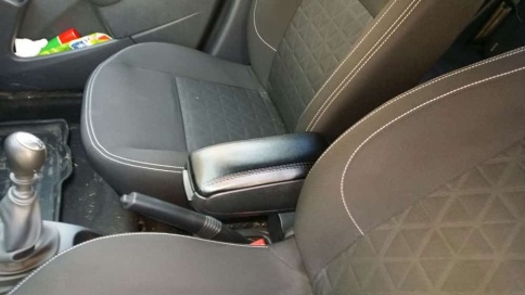 Подлокотник Renault Duster 2010-2021г 1 пок-е Nissan Terrano c 2014г штатный вставной в подстаканник фото 3