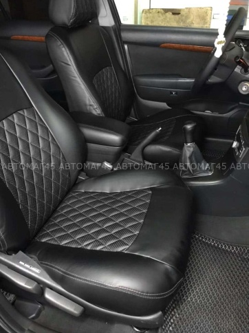 Авточехлы  Toyota Avensis Тойота Авенсис 2 поколение 2002-2009г экокожа черная серая нить ромб    фото 3