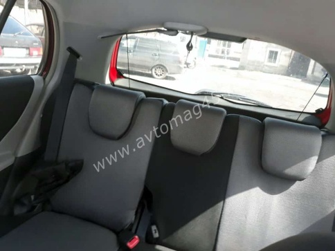Авточехлы  Toyota Yaris Тойота Ярис 2005-2011г хэтчбек жаккард черно-серый Ижевск    фото 3
