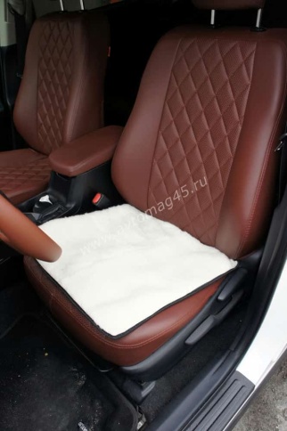 Накидка  подушка на сиденье короткий ворс белый шерсть 60%    фото 2