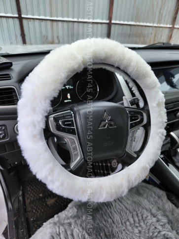 Оплетка  руля натуральный мех на коже короткий ворс мутон белый    фото 5
