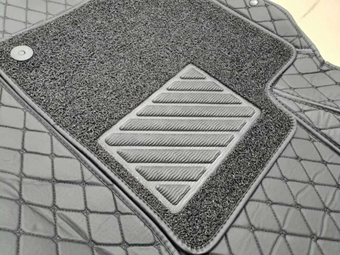 Ковры  5D экокожа Toyota Camry V50/V55 2011-2018г черный с красной ниткой+ворс комплект Like АКЦИЯ! фото 3