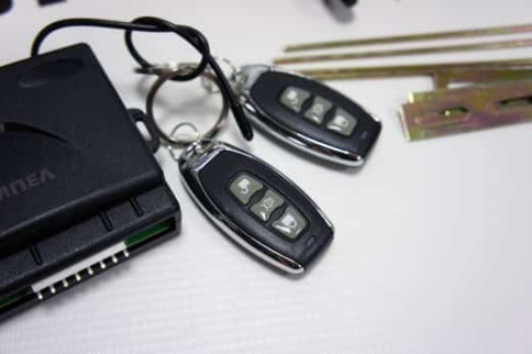 Вымпел  А-Y56 замок центральный набор 4 штуки блок 2 брелка    фото 3