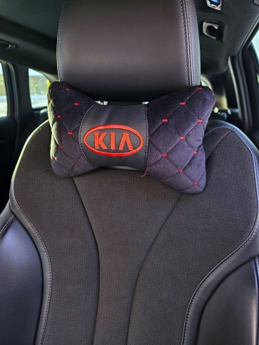 Подушка  под шею с лого KIA красный логотип 2шт фото 5