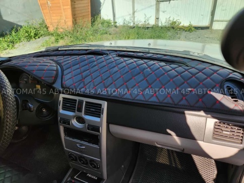 Накидка на панель Приора 1 2007-2014г с красной ниткой экокожа фото 4