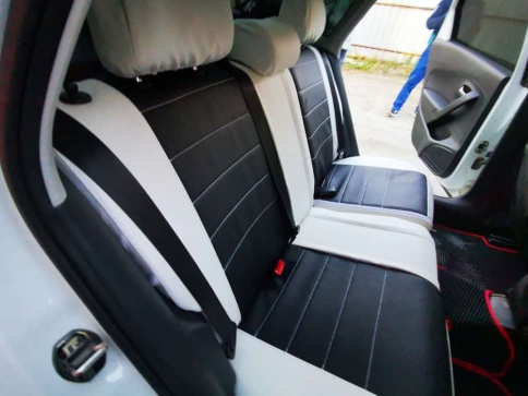 Динас  чехлы универсальные экокожа белый черный комплект    фото 4