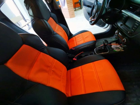 Экстрим  чехлы универсальные экокожа черный оранжевый комплект    фото 5