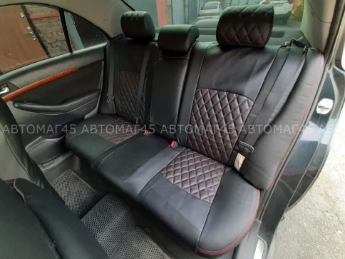 Авточехлы  Toyota Avensis Тойота Авенсис 2 поколение 2002-2009г экокожа черная красная нить ромб    фото 3