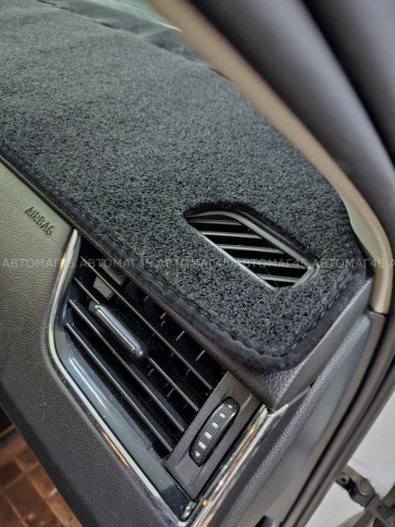 Накидка на панель Skoda Octavia A7 Шкода Октавиа А7 2013-2020г карпет Maximal фото 4