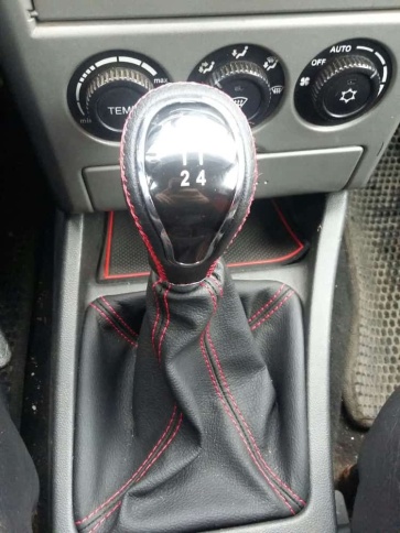 SALMAN Ручка КПП Lada Лада Приора 1 под КПП 2110 черный лак с красной ниткой в сборе   фото 5