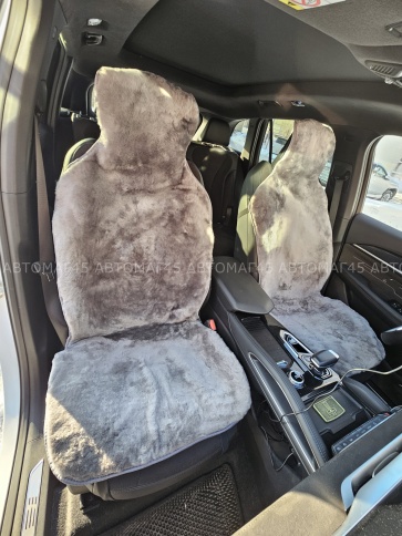 Накидки  короткий ворс мутон 145х55см серый на силикон.основе 2шт фото 2