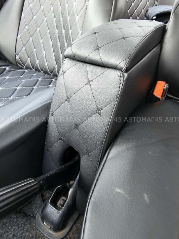 Подлокотник  ВАЗ 2101 2107 черный с черной ниткой ромб экокожа эко    фото 5