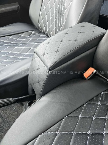 Подлокотник  ВАЗ 2101 2107 черный с черной ниткой ромб экокожа эко    фото 4