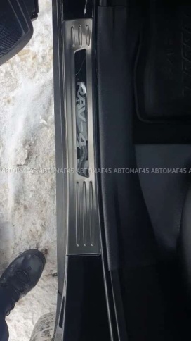 Накладки на внутр пороги Toyota RAV4 XA50 Тойота Рав4 ХА50 2018-2025г широкие алюминий 4шт фото 7